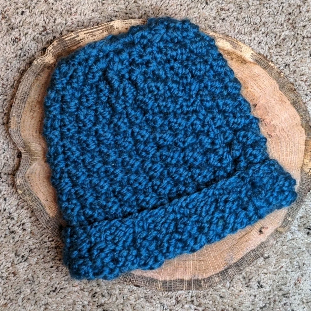 NEW🎇 100% Handmade Knit Beanie Winter Hat • Silky Face Friendly Yarn • Teal